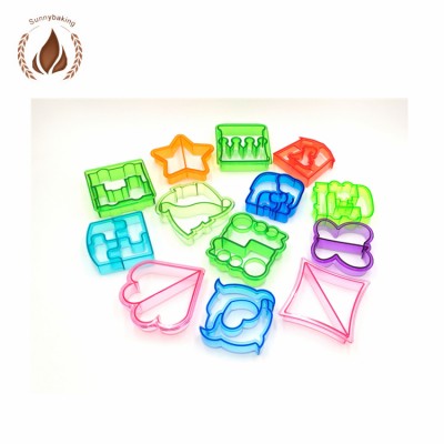 2019  Crown sandwich cutter PP plastic pastry sandwich cutter set for kids